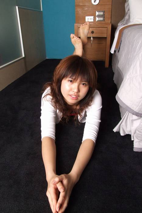 [cherryasianfeet高跟丝足性感丝袜足模]ID0043 14-11-2006 - Karrie