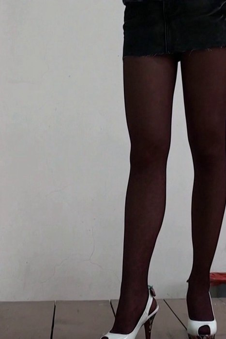 [学院私拍高清视频]ID0003 丝袜 (11)紫色豹纹连裤丝袜的诱惑